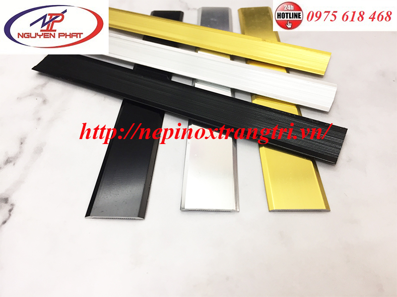 Nẹp nhôm phẳng có nhiều màu sắc