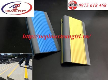 NẸP NHỰA PVC CHỐNG TRƠN CẦU THANG - GIẢI PHÁP AN TOÀN CHO MỌI BƯỚC ĐI